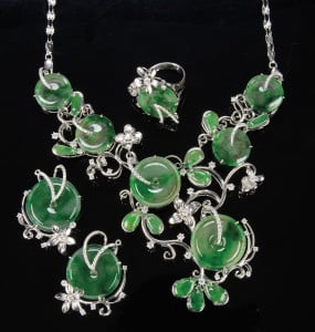 JADEITE JEWELRY WITH DIAMONDS