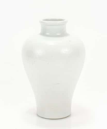 Gavels n' Paddles: Chinese porcelain vase, $6,500, Ahlers & Ogletree