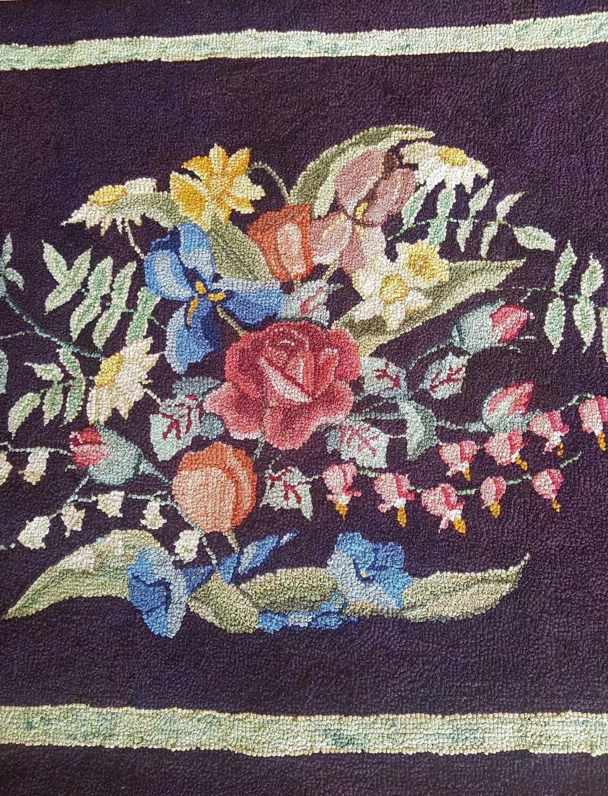 Early-20thC hooked rug