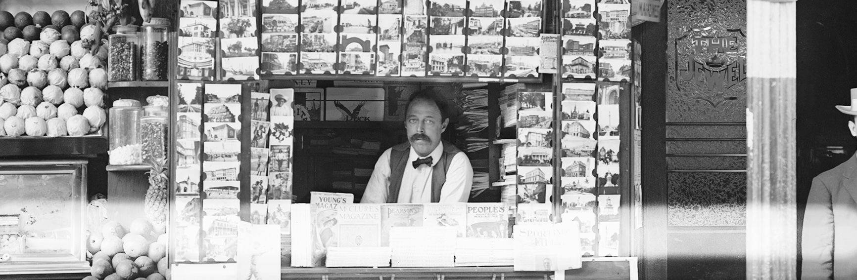 Above: Wallace News Stand in New Orleans in the summer of 1908