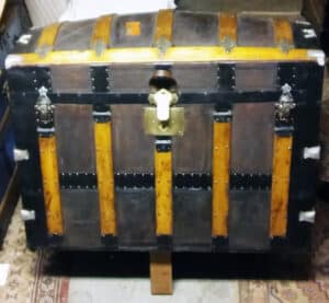 Antique Early 1900s Innovation Brand Green Steamer Trunk 