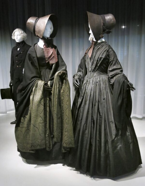 The Evolution of Mourning Wear: A Historical Overview | Journal of ...