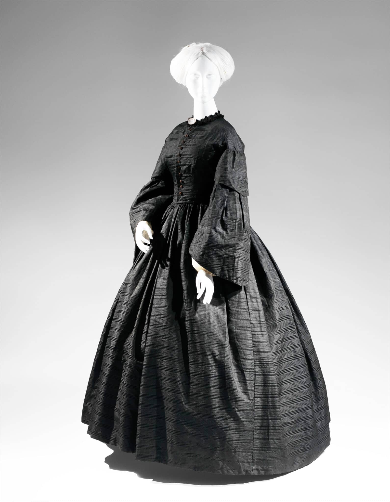 The Journal of Antiques and Collectibles The Social Platform for