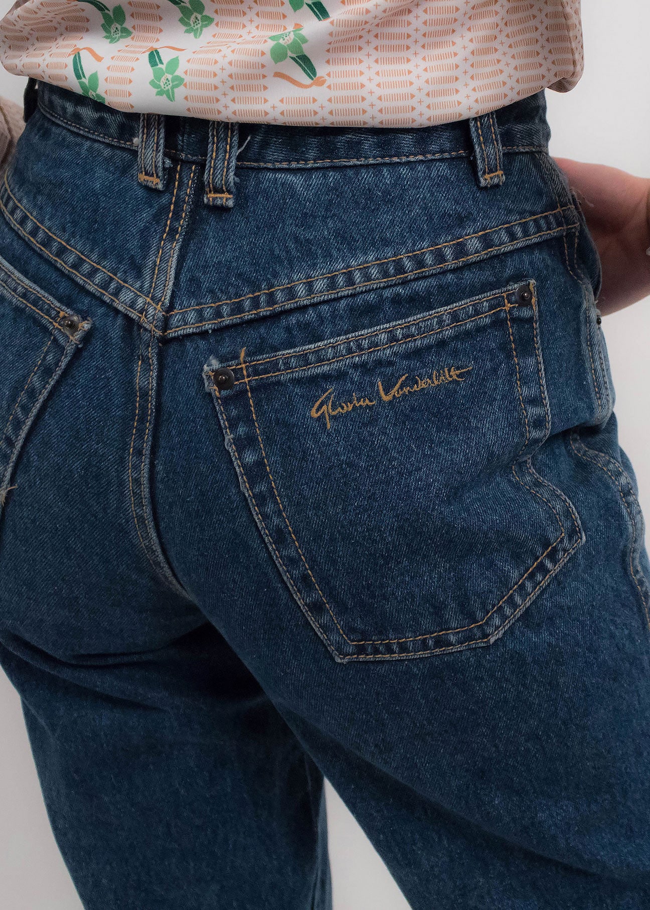 The Journal of Antiques and Collectibles The Social Platform for