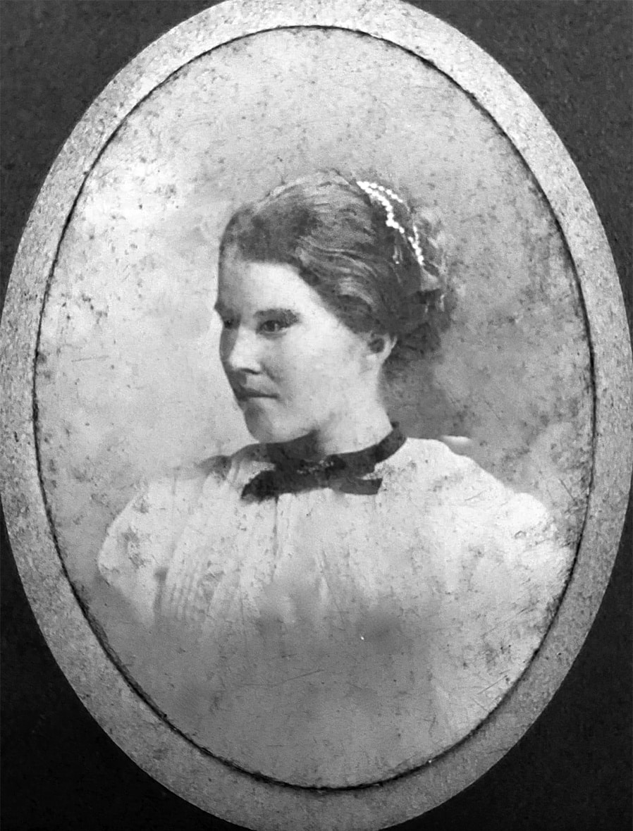 A young Anna Safley Houston