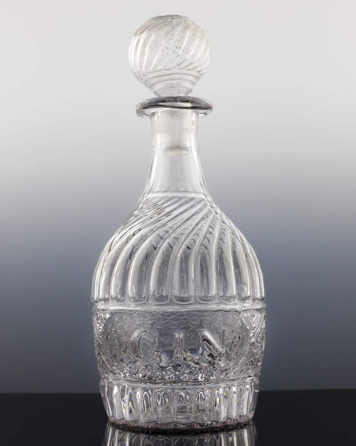1800 to 1830 U.S. Mold Blown Decanter