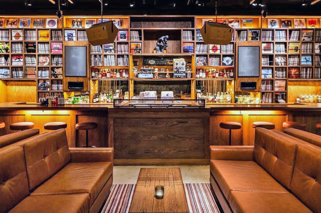 Dantes HiFi in Miami, the areaメs first vinyl listening bar.