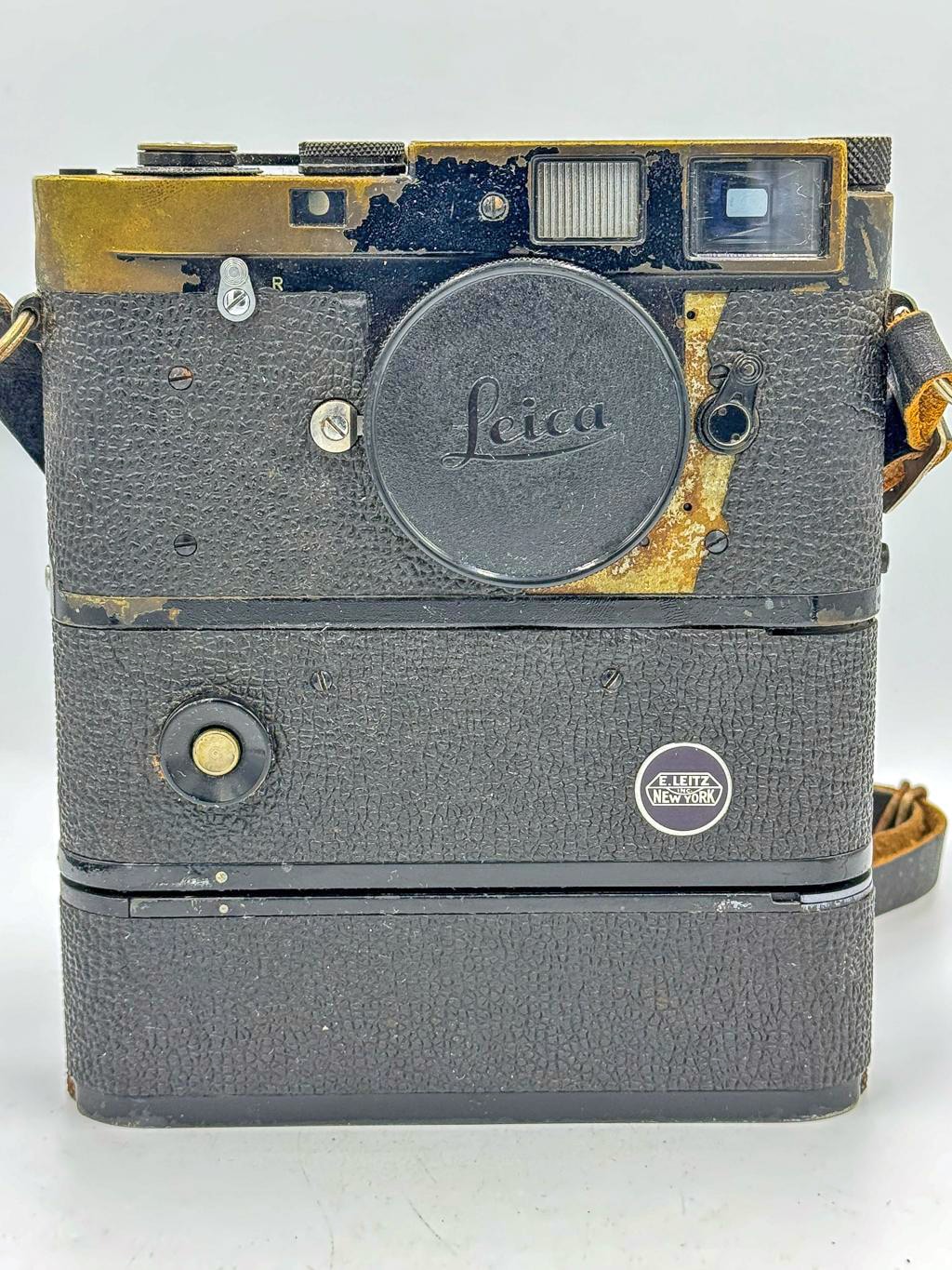 Leica M2 camera