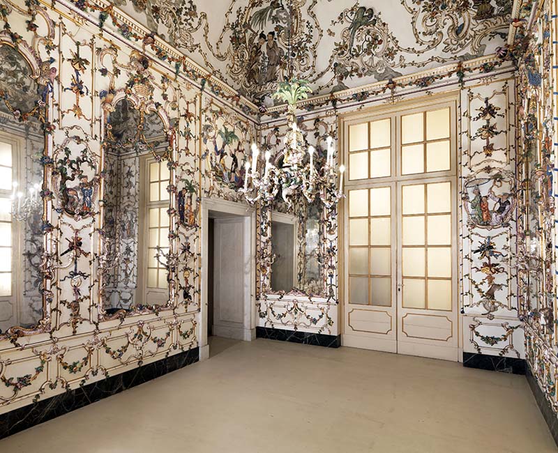 Fabbrica di Capodimonte, Porcelain room of Maria Amalia of Saxony, 1757–59, Naples. Painted porcelain and stucco. Museo e Real Bosco di Capodimonte, Ministero della Cultura. Photo by Luciano Romano courtesy of Museo e Real Bosco di Capodimonte, Ministero della Cultura.