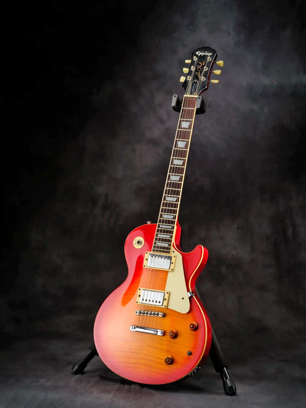 Noel Gallagher’s Epiphone Les Paul used to record Oasis’ debut album Definitely Maybe.