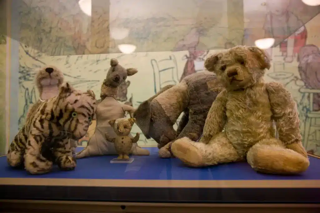 The original toys from A. A. Milne’s Winnie the Pooh stories, ca. 1921,
held in the New York Public Library children’s section.
Manor Photography / Alamy Stock Photo