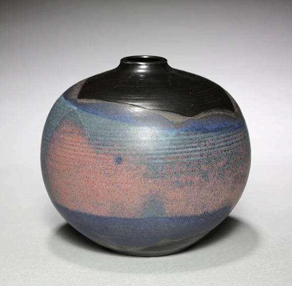 Toshiko Takaezu, "Bottle", 1960
Glazed Porcelain, Dimensions : Diameter: 16.9 cm (6 5/8 in.); Diameter of mouth: 3 cm (1 3/16 in.); Overall: 15.3 cm (6 in.)