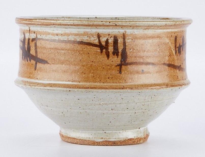 Warren MacKenzie Studio pottery ceramic high rimmed bowl