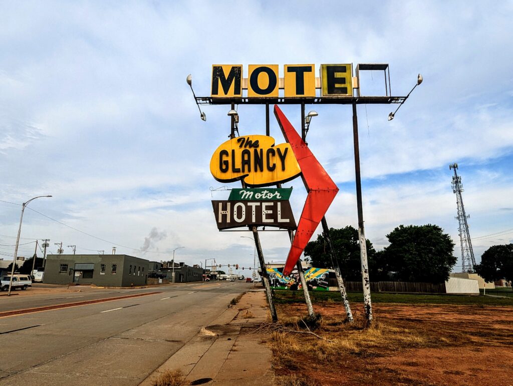 A motel sign along Route 66