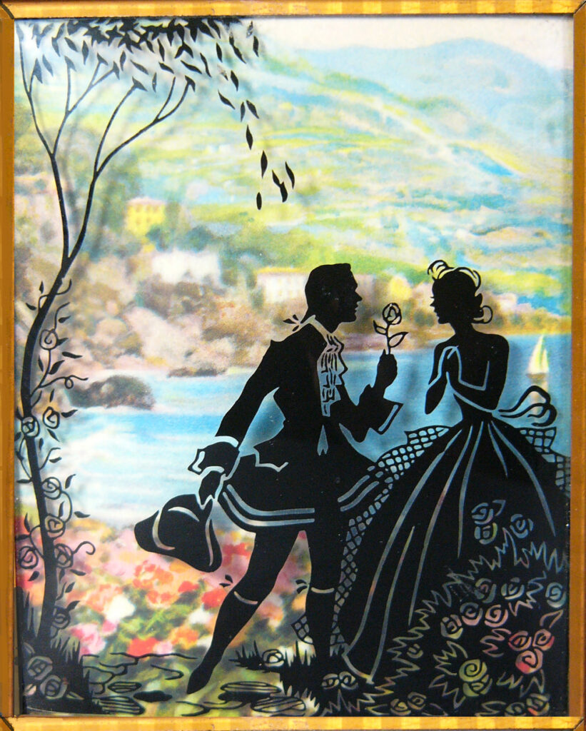 Courting couple, 
a popular silhouette theme.