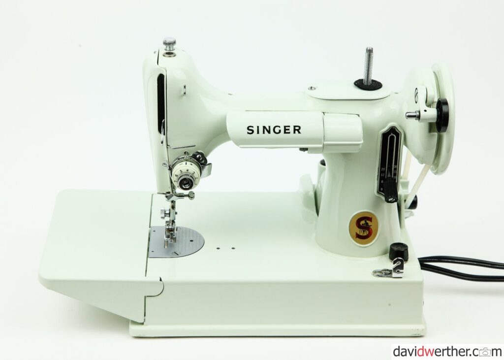 Singer Featherweight 221