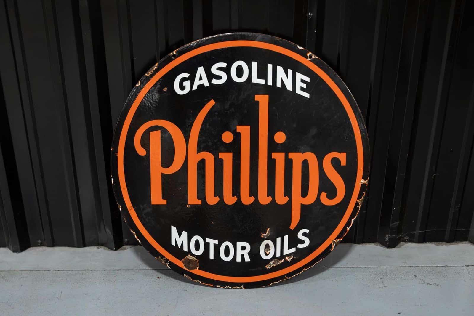 08 Lot 1131 Early Phillips Porcelain Sign