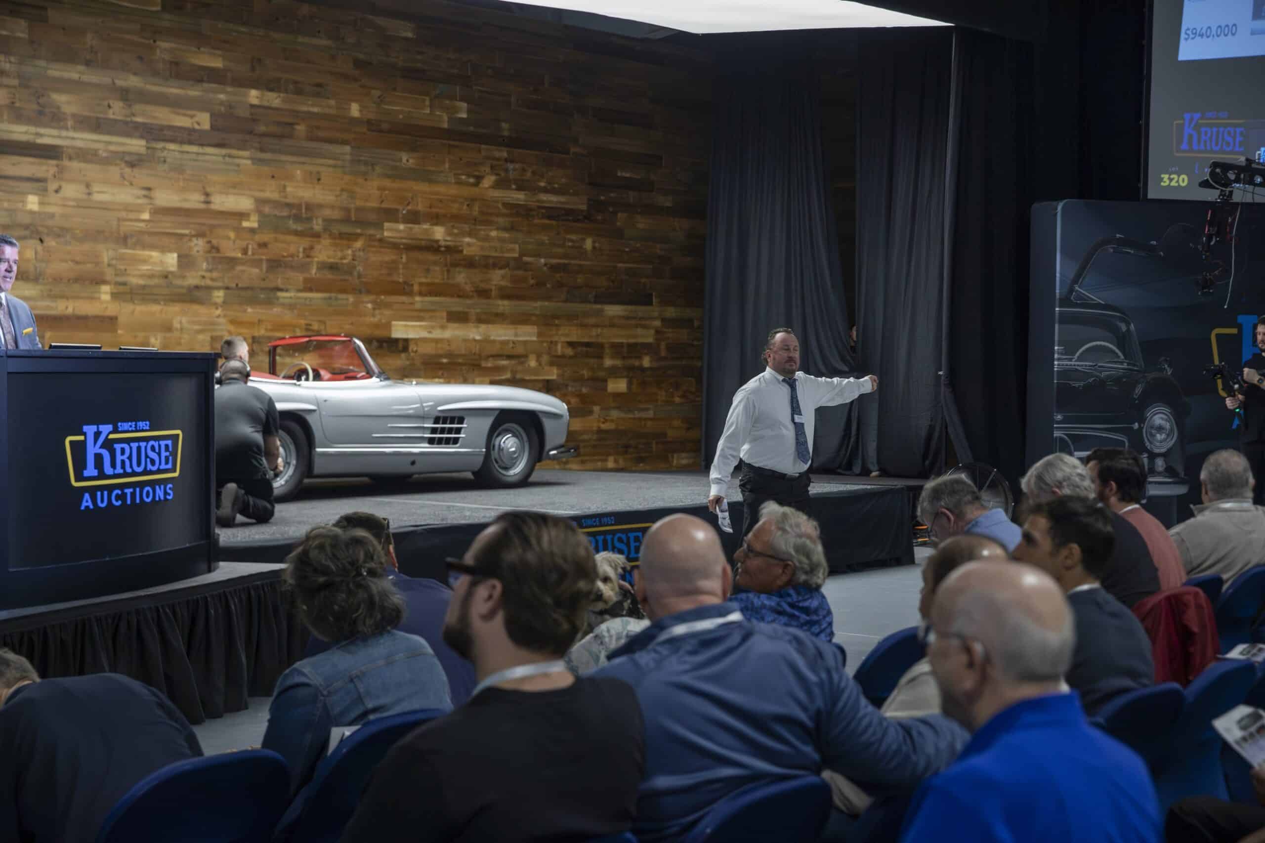 11 Kruse Auctions Live Stage at Kruse Plaza