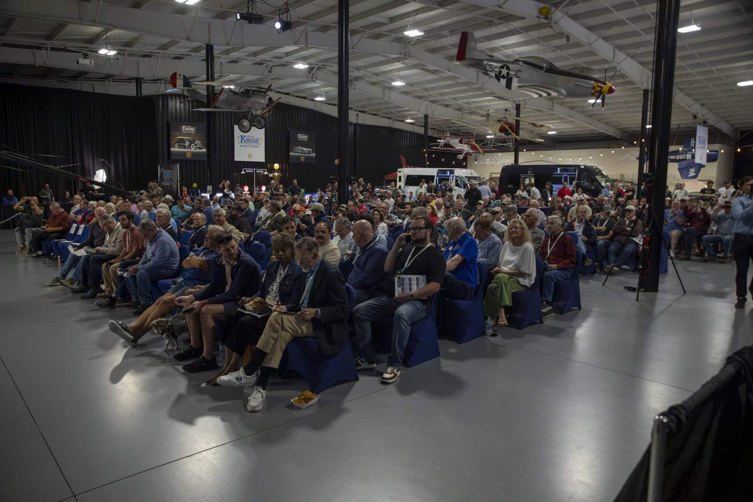 13 Kruse Auctions Bidders at Kruse Plaza