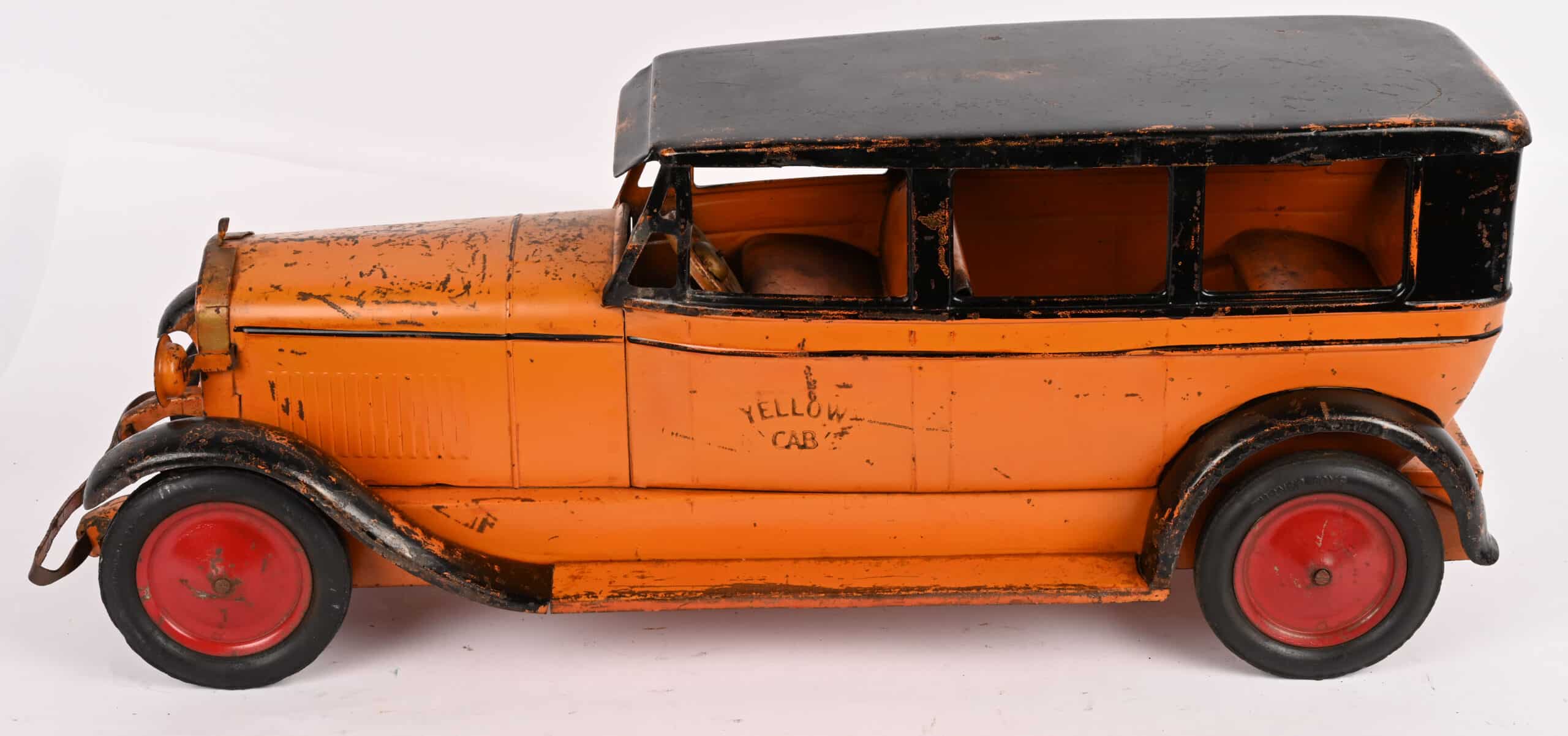 Turner pressed-steel Lincoln Yellow Cab, 28 inches